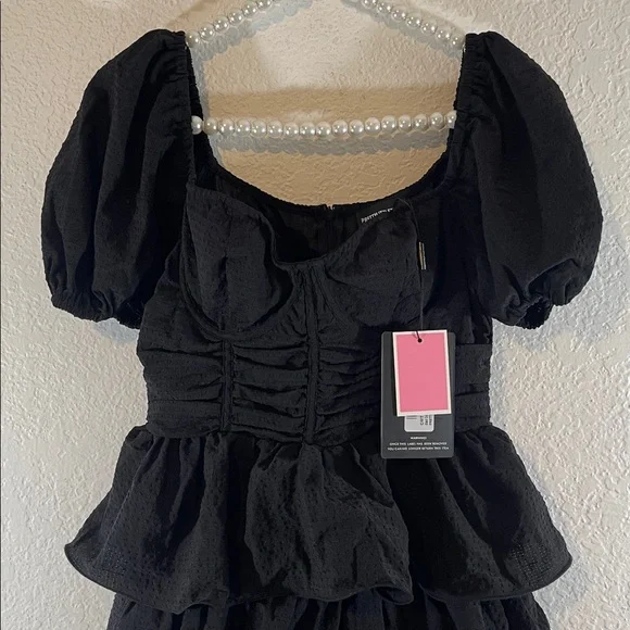 PRETTY LITTLE THING BLACK CRINKLE CUP DETAIL TIERED SKIRT SKATER DRESS SIZE 4 - Picture 5 of 15